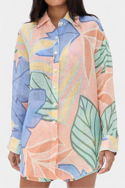 Lumina Conjunto Tropical con Camisa Holgada y Shorts de Cintura Alta